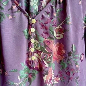 Chaps beautiful Floral Blouse